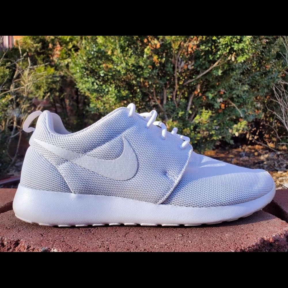 Nike Roches All White
